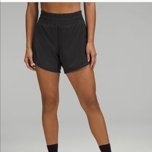 Lululemon Track That Shorts 4’’ Mid Rise